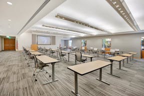 Multi-Purpose Conference Room in Aliso Viejo Office Complex - Image 2