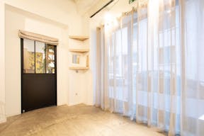 Pop-Up Store for Rent - Lyon Near Place des Jacobins - Image 2