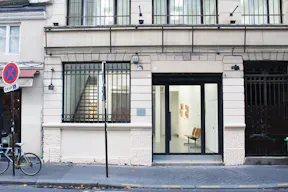 Galerie d'art lumineuse situ�e en bordure du Marais face � Merci - Image 3