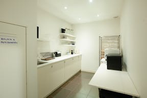 Paris 1er (Tuileries) - Espace pour Pop Up - Galerie (140 m2 + Sous sol 35 m2) - Image 14