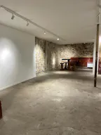 Showroom parisien dans le marais  - Image 0