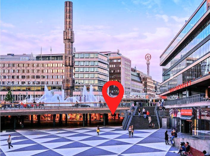 Pop-up at Plattan: 70,000 daily passersby. - Image 0