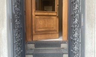 Luxury Showroom / Boutique available for events and exhibitions - Image 8