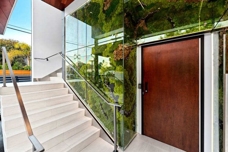 Beautiful Rooftop Venue - Image 3