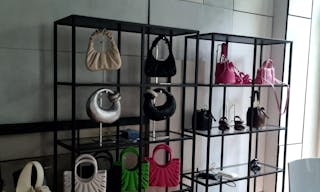 Espace-Galerie unique dans Le Marais - Image 13