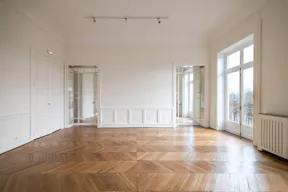 Un luxueux appartement en face du jardin des tuilerie - Image 19