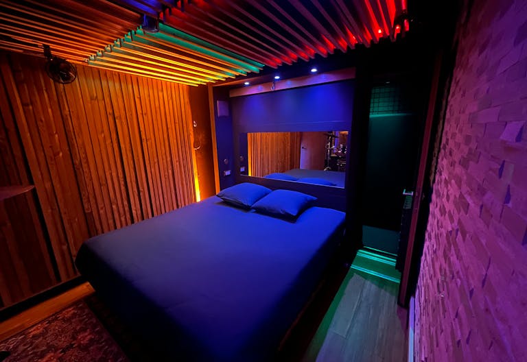 Lieu artistique avec studio créatif à Gare de l'Est - Image 0