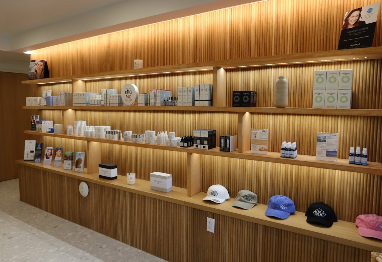 Retail Space in a medical spa Miami Beach - Image 2
