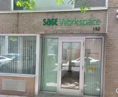 Spacious Multi-Purpose Conference Room in Harlem - Image 7