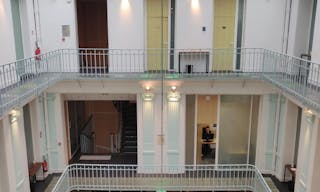 Atypical Space in the heart of Sentier - Image 9