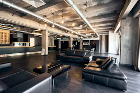 Large Retail & Experience Floor Near Alexanderplatz - Image 5