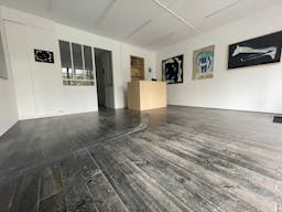 Spacious and bright Gallery Space - Image 3