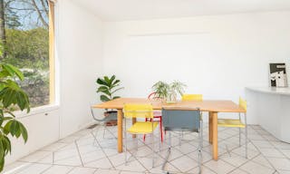 Expansive Contemporary Minimalism in Nature - Image 5