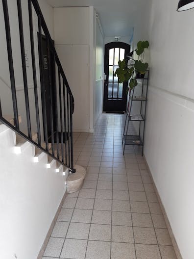 Bureau 11M2 dans une b�tisse de charme au coeur de Bordeaux, acc�s cuisine et jardin - Image 2