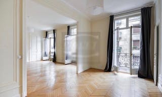 Gorgeous Showroom in Champs-�lys�es - Image 0