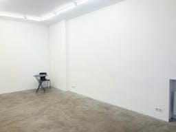 Charming Gallery in Le Marais - Image 7