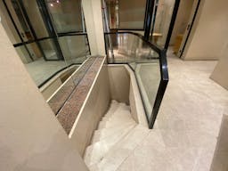 Boutique Shop Rue du Temple - Image 10