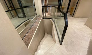 Boutique Shop Rue du Temple - Image 10