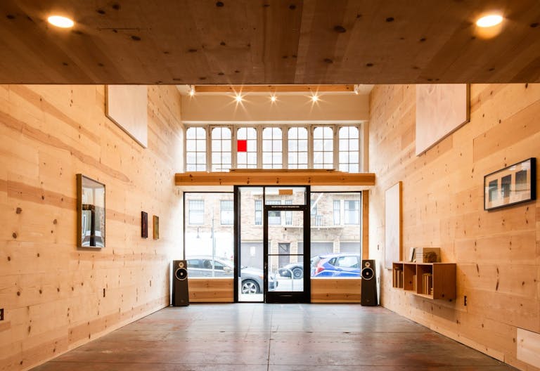 Beautiful hand built wood gallery in the Sunset - Image 0