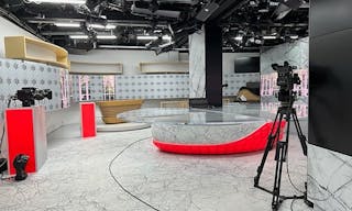 Unique Space with TV Set and Offices - Image 3