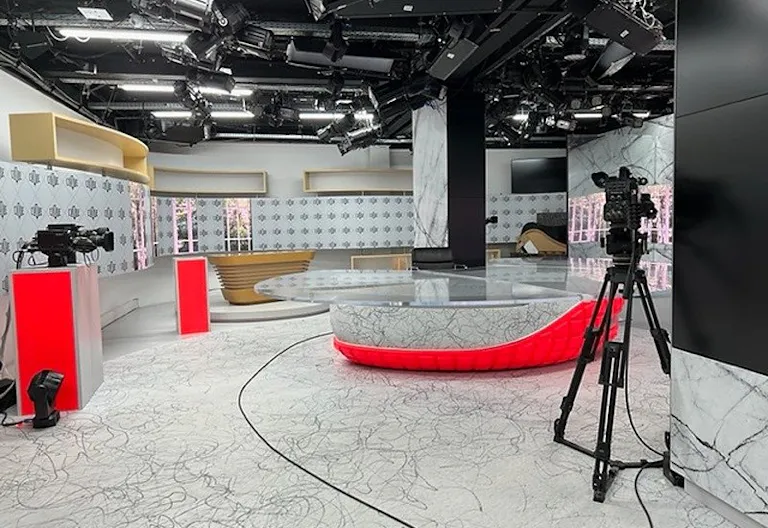 Unique Space with TV Set and Offices - Image 3
