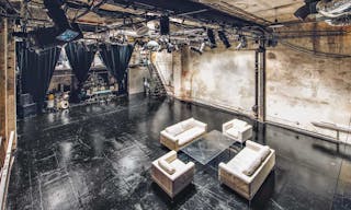 Industrial Pop-Up Space - Image 2