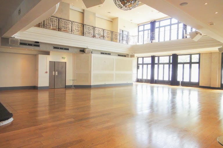 Refined Space in Smart Etoile - Image 0