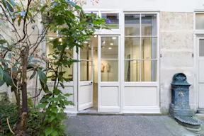 Showroom, popup store on rue de Turenne - Image 5