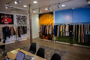 Showroom, popup store on rue de Turenne - Image 13