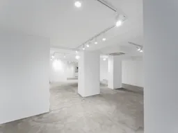 Rue Chapon Showroom - Image 3