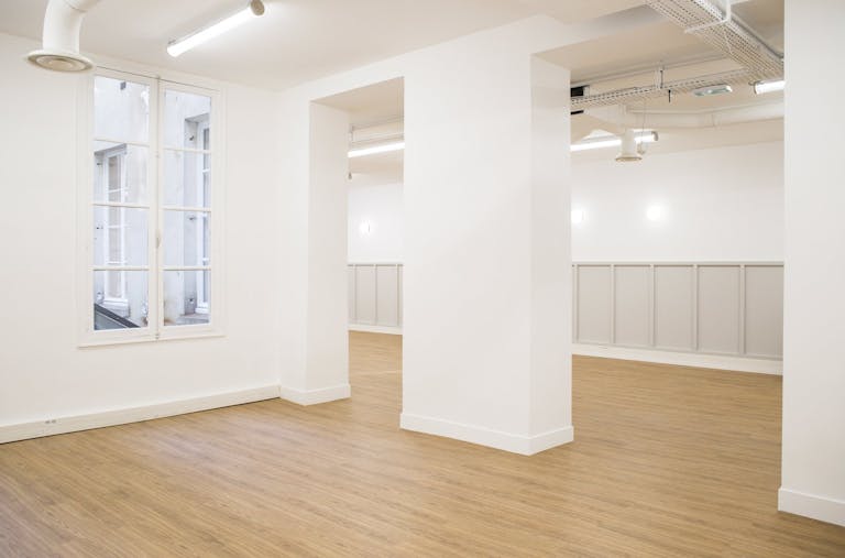 SHOWROOM 150m2 Paris Marais - Image 2