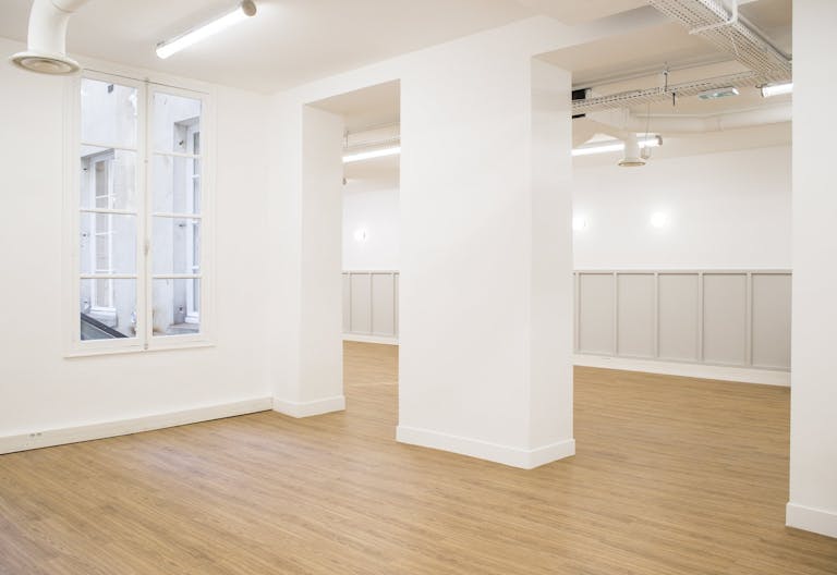 SHOWROOM 150m2 Paris Marais - Image 2
