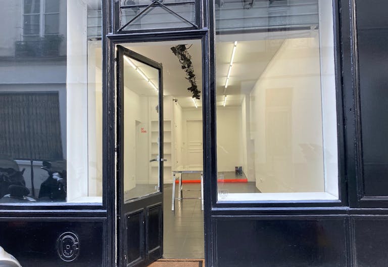 Belle Boutique en plein coeur du Marais - Image 0