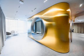 Pop-Up im eleganten Trisor Standort designed by Hadi Teherani - Image 3