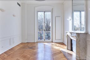 Apartment for Rent - Paris 8th Near Triangle d'Or - Ideal Showroom / Office - Image 7