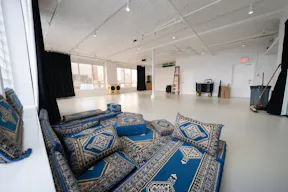 Studio With Amazing Views near Dimes Square - Image 4