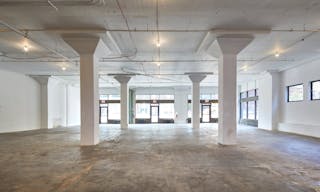 Unique open floor plan - Image 1