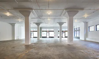 Unique open floor plan - Image 1