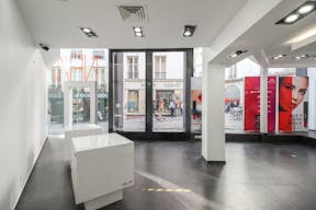 Boutique for Rent - Close to Montorgueil - Ideal for Pop-Up Store / Showroom - Image 2