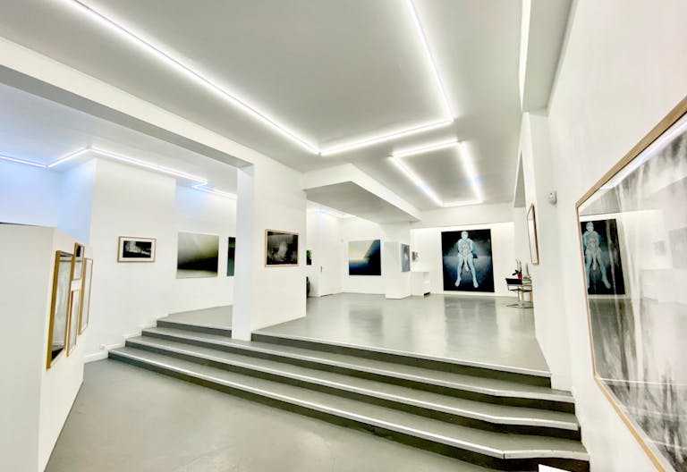 Galerie d'art en plein centre de Paris - Image 0
