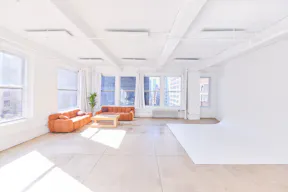 16B Manhattan Showroom & Meeting rental space  - Image 3