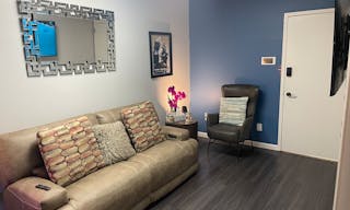 Astoria NYC Pop-Up & Content Studio | Private Office for Shoots & Brand Use - Image 1