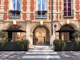 BOUTIQUE MARAIS ICONIC PLACE DES VOSGES - - Image 8