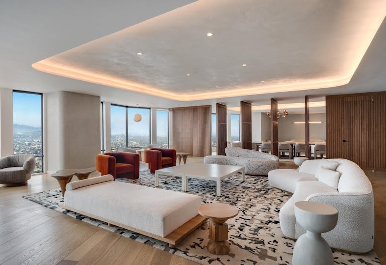 US Bank Tower - 54th Floor - Image 1