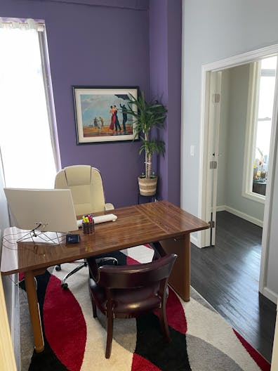 Astoria NYC Pop-Up & Content Studio | Private Office for Shoots & Brand Use - Image 3