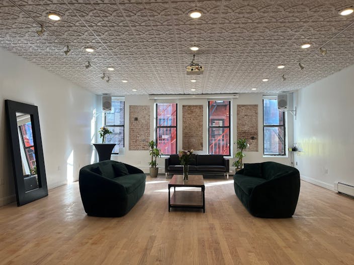 Unique Loft in Prime SoHo - Image 0