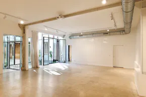 Espace sous verrière de 800 m² à Bastille - Image 4