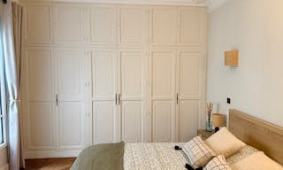 Bel appartement Haussmanien, alliant modernit� et cachet de l'ancien - Image 2