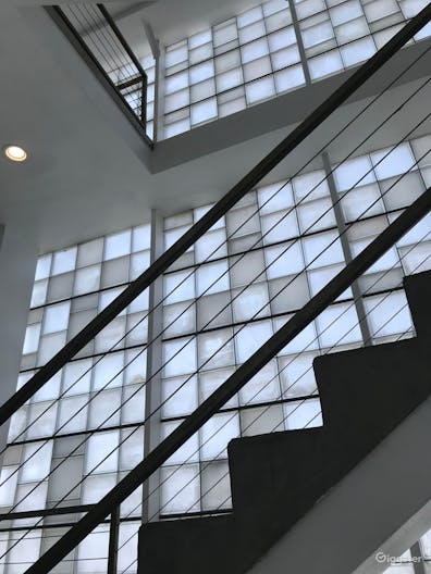 Glass-walled Staircase for Filming and Photoshoots - Image 4