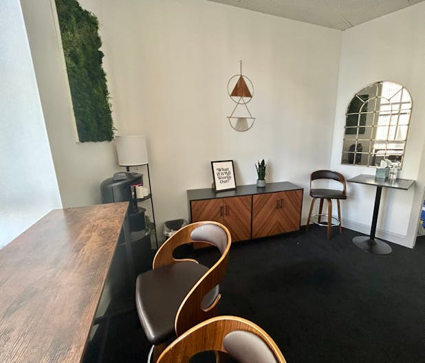 Get Together Comfortably with Gorgeous Views in Downtown San Francisco - Image 3